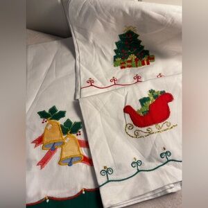 Vintage Lillian Vernon Holiday Guest Towels embroidery Christmas Bells Sleigh